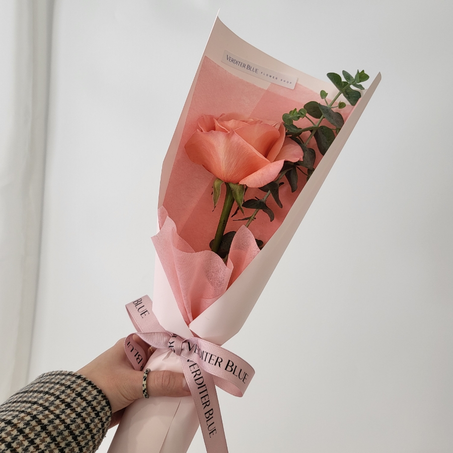 예쁜 꽃 보고 즐거운 하루 되세요